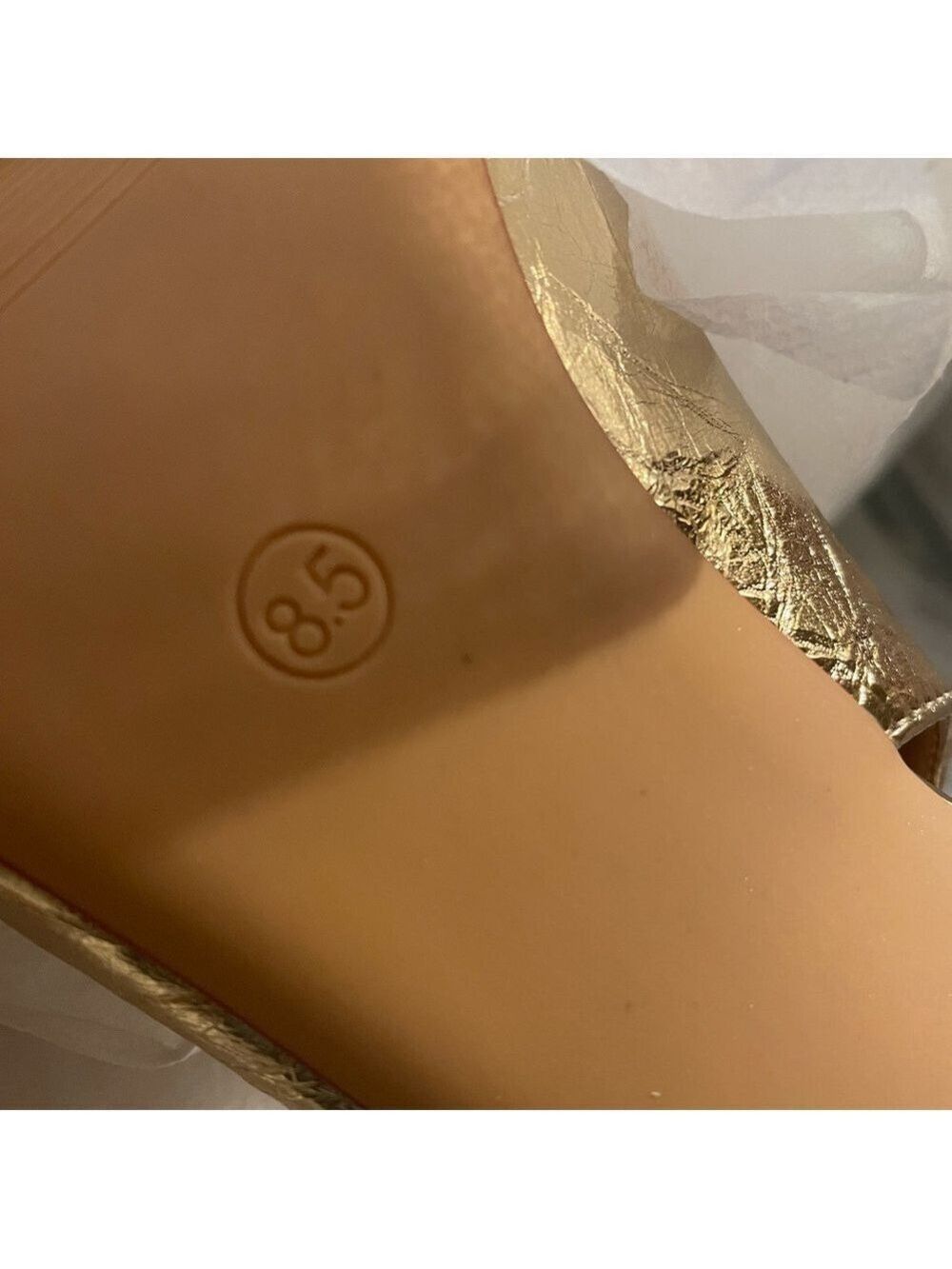 Gold Slingback High Heels - Picture 16 of 17